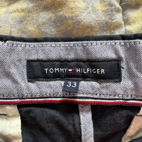 🌸Tommy Hilfiger men’s shorts🌸 3/$25 - Picture 6 of 7